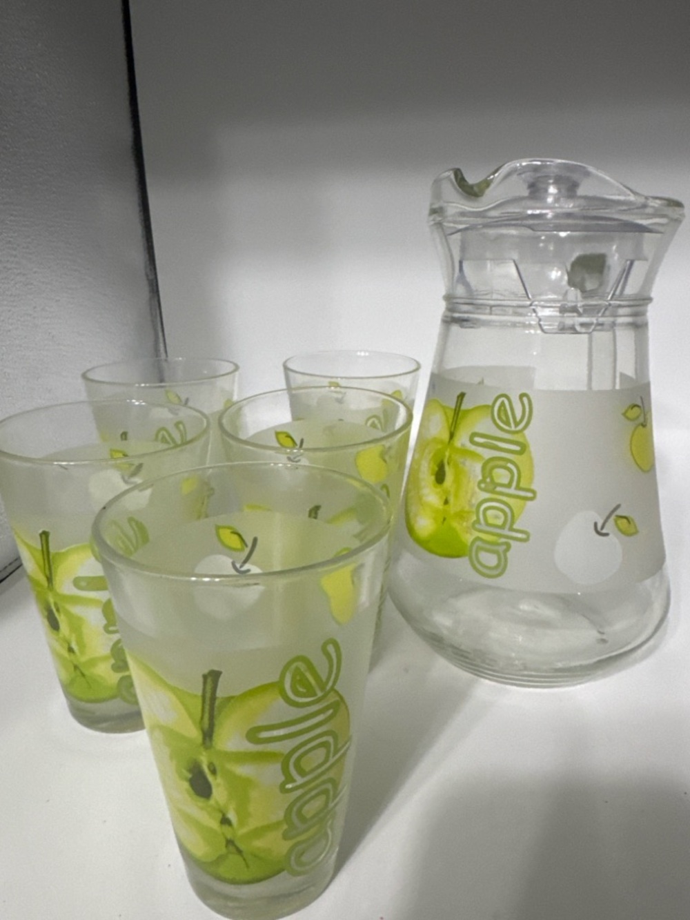 “Vintage Libbey Style Green Apple Glass Pitcher Set (Unmarked) 1970s 1980s”